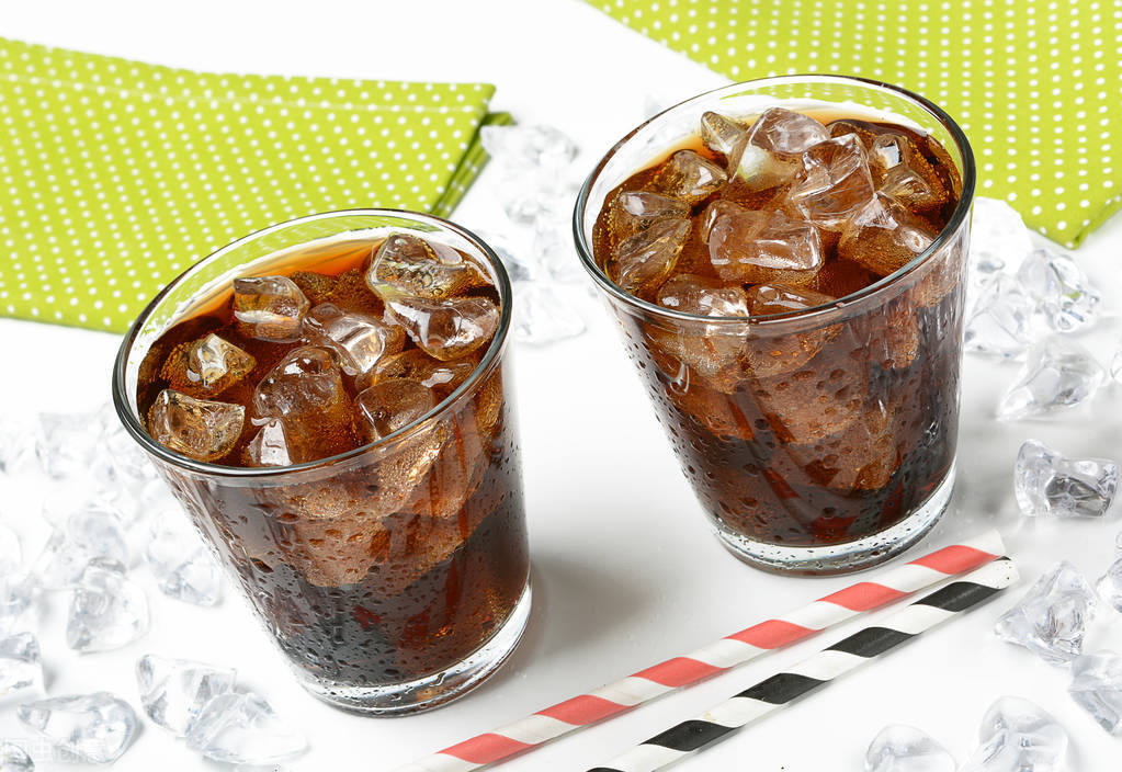 夏天生姜茶凉了喝有效果吗,夏季喝生姜茶祛湿气