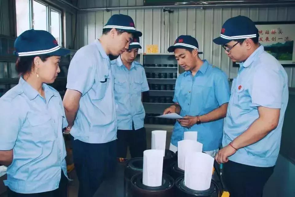 小工厂工作服,小职员工作服