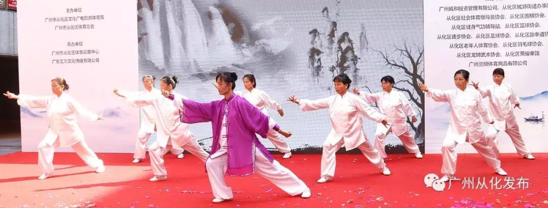 健身大神在健身房被围观,健身达人公园现身