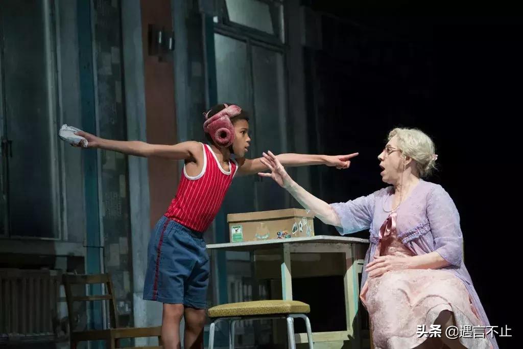 黑人鱼公主、黑007，你干脆把白雪公主也黑了算了