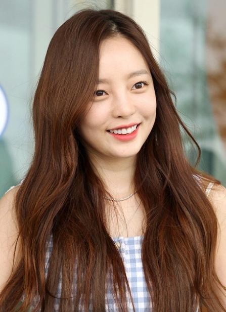 悲惨的具荷拉:28岁受辱自杀,20万人替她伸冤,后来怎样