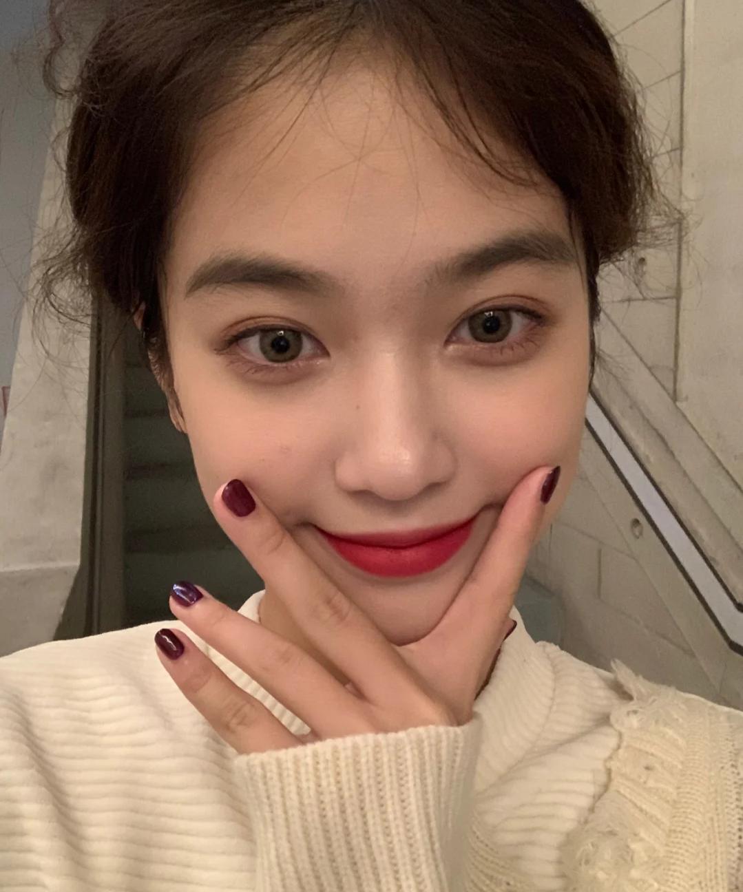 芭比粉和玫粉色哪个适合黄皮,黄黑皮适合橘粉色吗