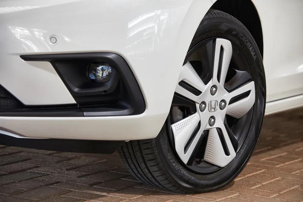 2022款本田飞度e-hev,本田飞度2020款srv