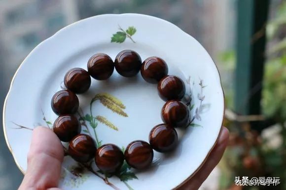 夏天天热出汗手串怎么盘,这6种手串越戴身体越差赶紧丢掉