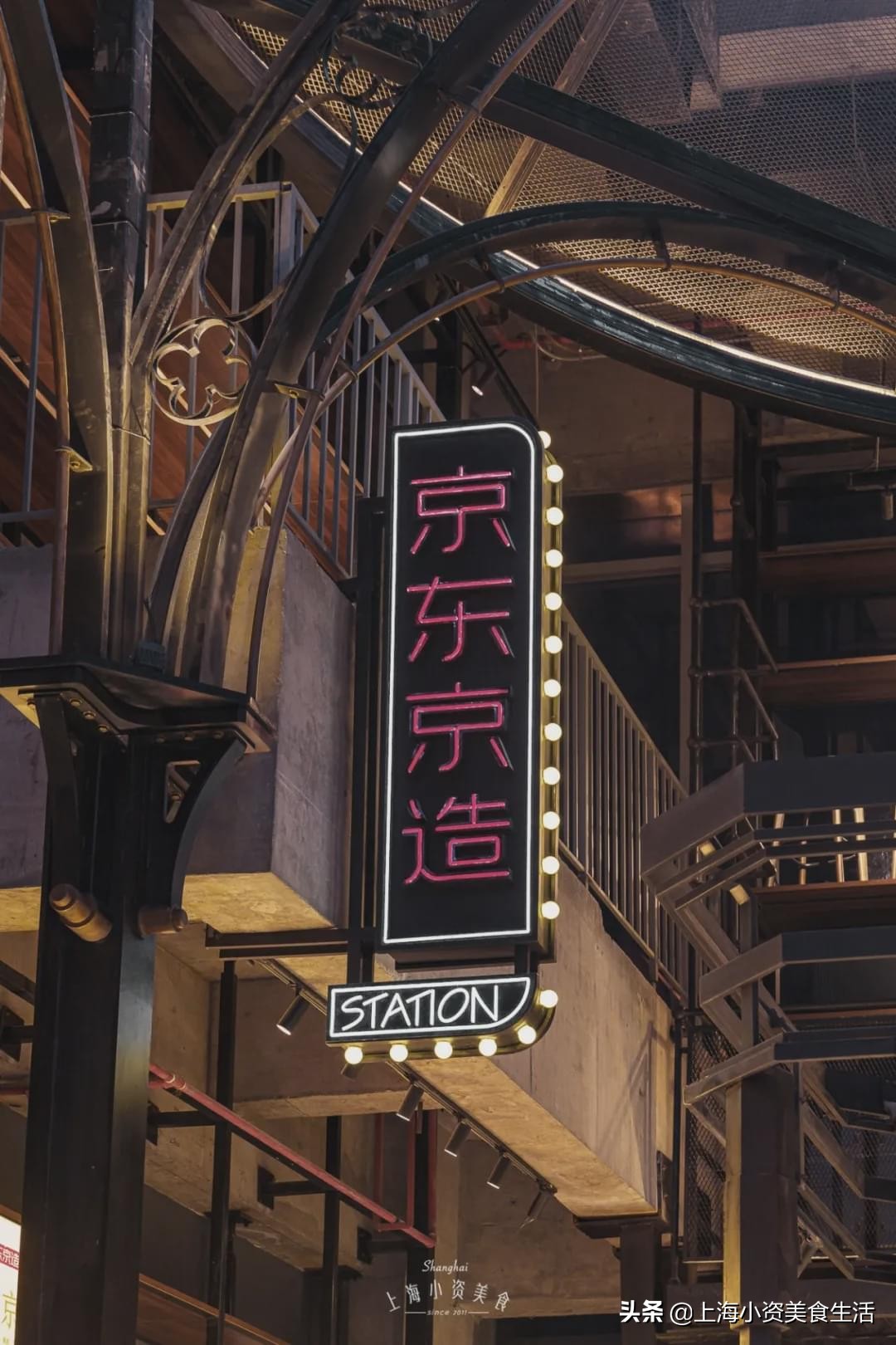 鐜颁唬鏃跺皻椋庡挅鍟″巺,鐜颁唬娼祦椋庡挅鍟″巺