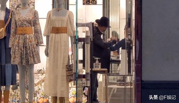 任达华逛街,任达华买鞋