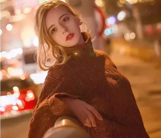 成都小甜甜弱爆啦，乌克兰美女直接来成都龙湾码头“抢”男人