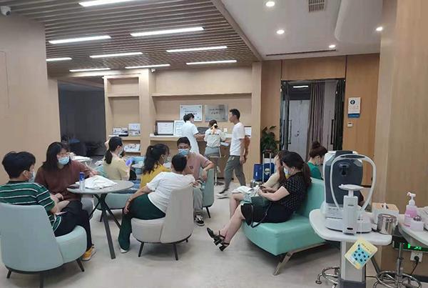 高考激光近视手术,高考参军近视眼要提前多久做手术