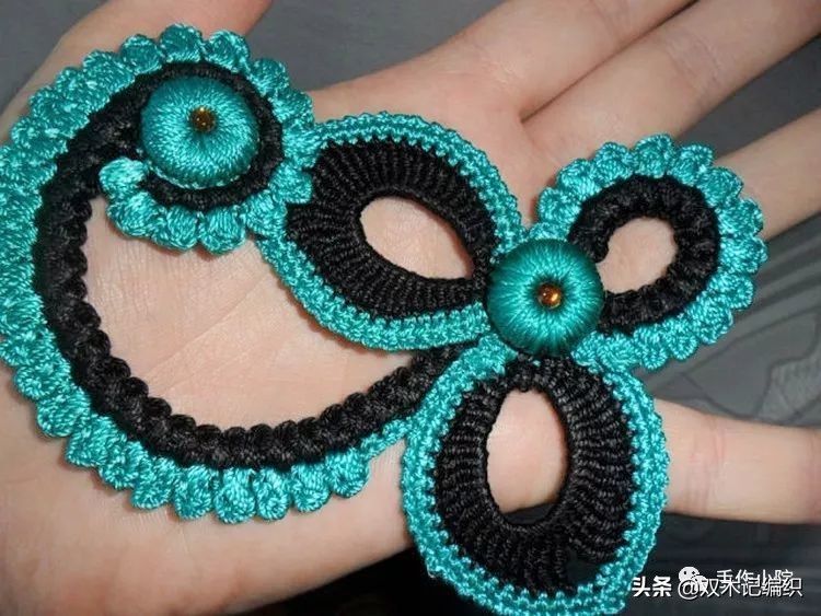 精美绝伦的爱尔兰拼花蕾丝手工编织包包