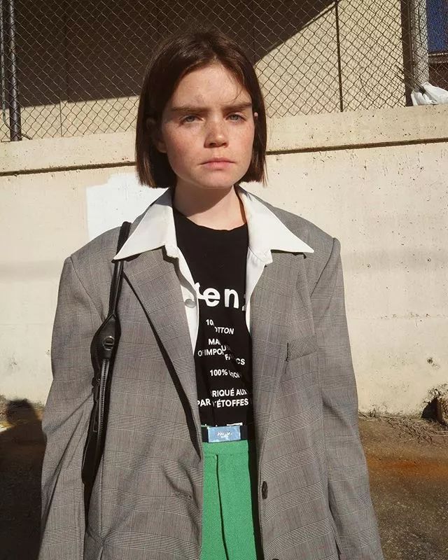 适合微胖小个子女生的衣服店铺,微胖小个子衣服穿搭