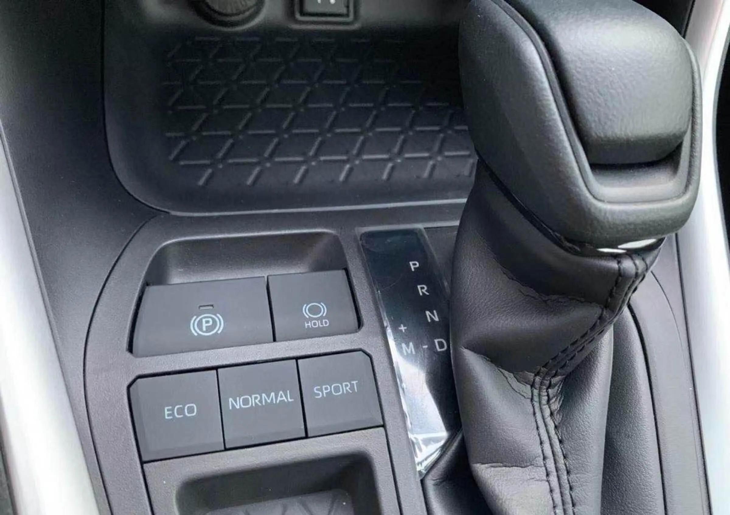 今天愚人节，我交荣放作业