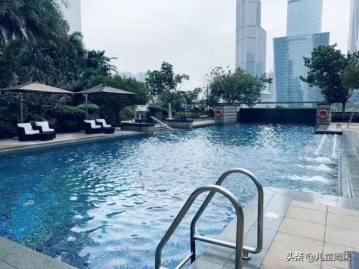 深圳游泳教练培训学校有哪些,深圳成人游泳培训班哪里好