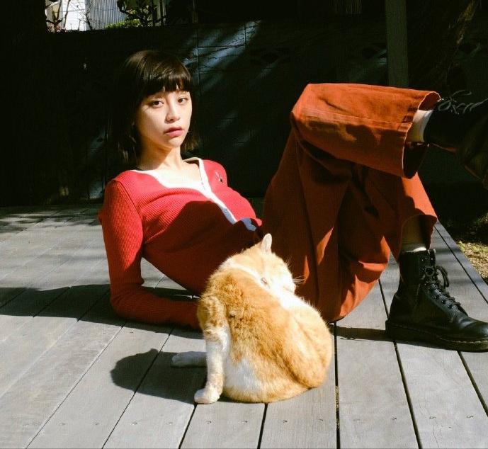 日媒曝中国名模与帅*夫情**被抓现行,离婚后日本梦碎,本尊爆粗回应