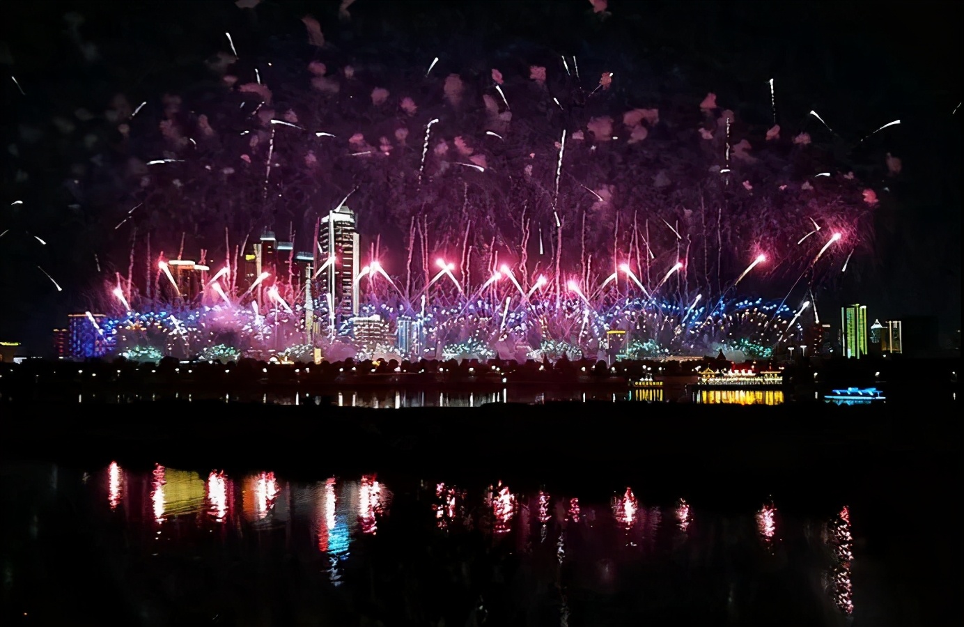 欢迎大家来到长沙英文,欢迎大家来到长沙模板