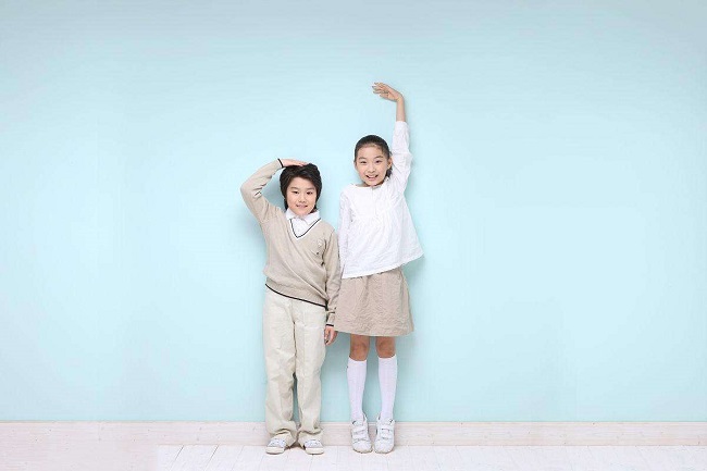 想让孩子长高听听专家怎么说,父母个子都矮孩子怎么才能长高