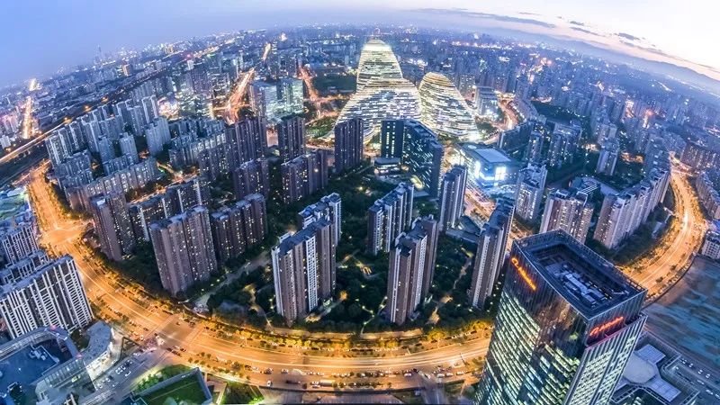 传疯了！北京第一美女找工作，简历惊呆全国！