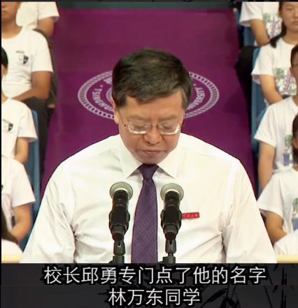 父母就应该对孩子无条件付出,父母没付出就别抱怨孩子不听话