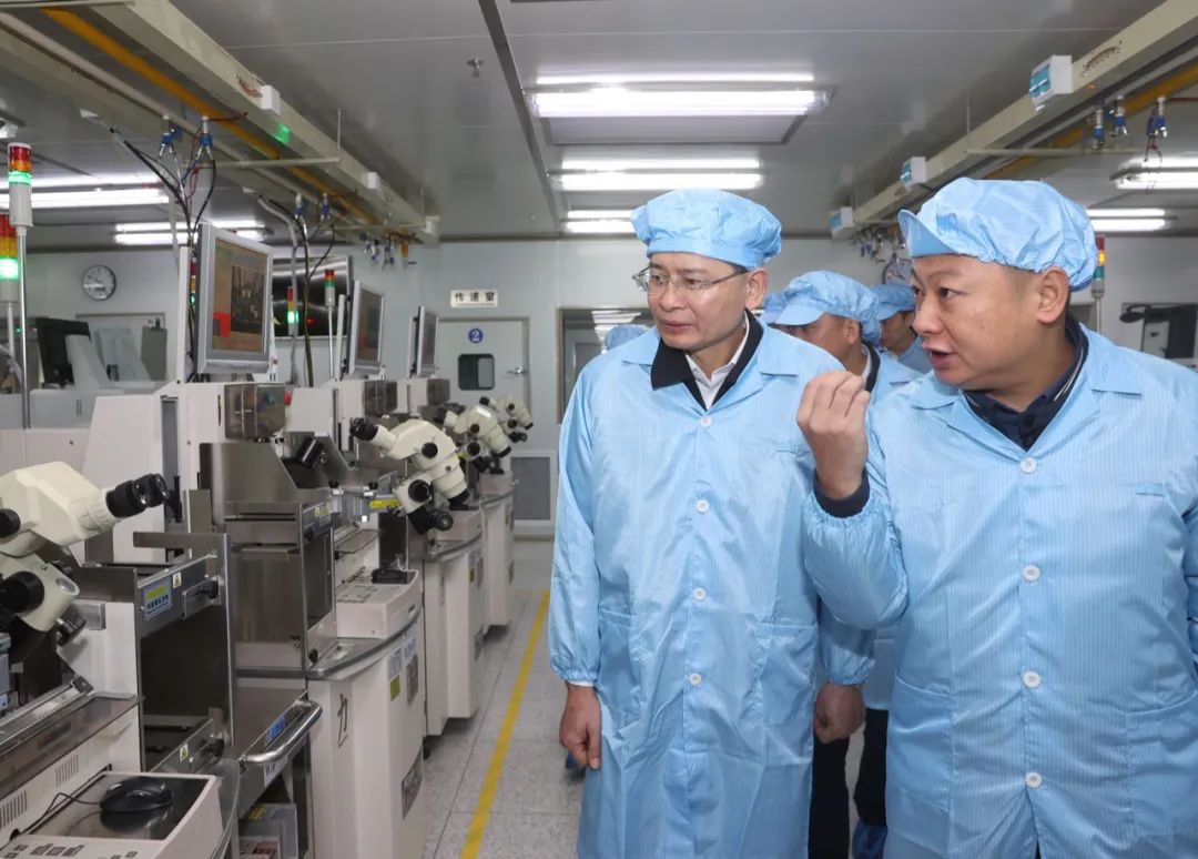 这个元旦假期，省委书记、省长们都去了哪里？