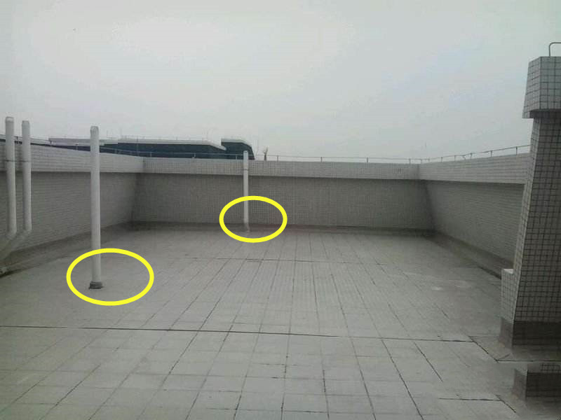 顶楼露台有管道怎么办,顶楼露台到底该不该共用