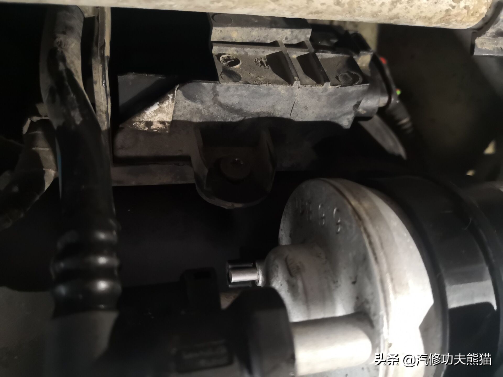 大众夏朗烧机油用什么燃油宝,2012款夏朗2.0t烧机油怎么处理