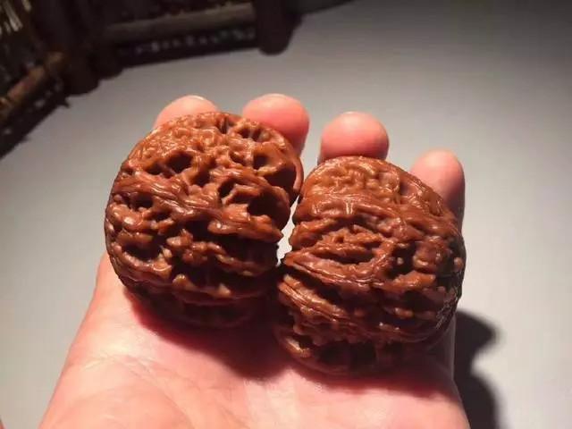 一分钟看懂文玩,全方位了解文玩核桃