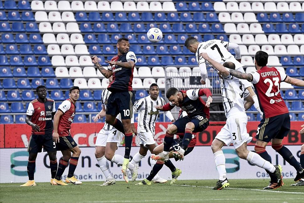 c罗梅西精彩射门,梅西和c罗射门