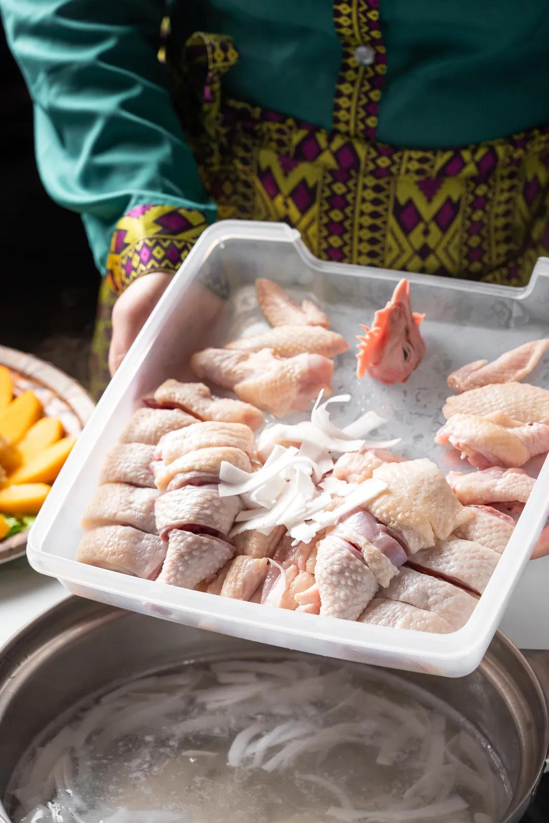 泰国鸡和缅鸡杂交后代,中泰越混血椰子鸡