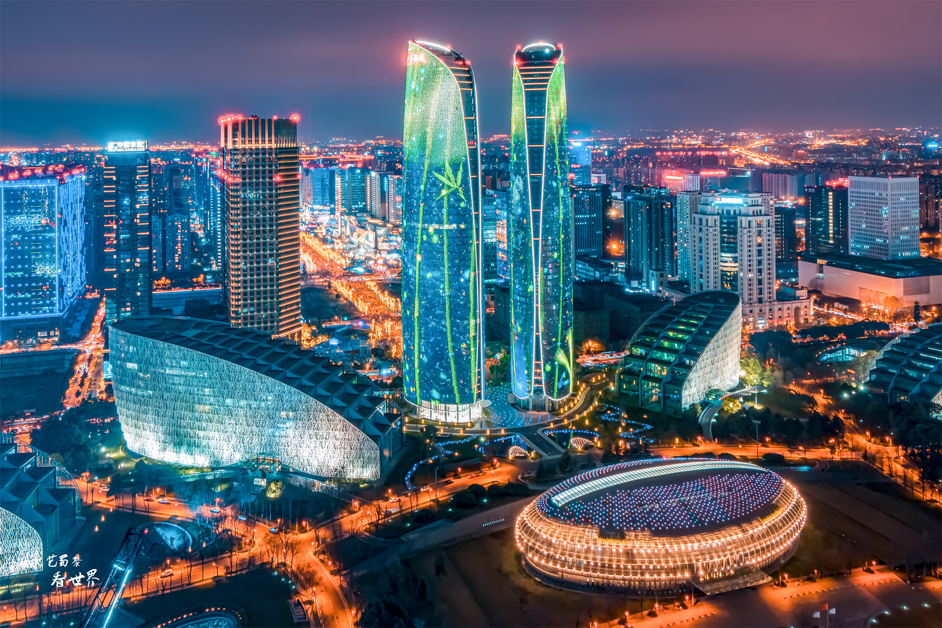 老外说：中国的城市真安全！中国8大不夜城，凌晨3点仍然热闹非凡