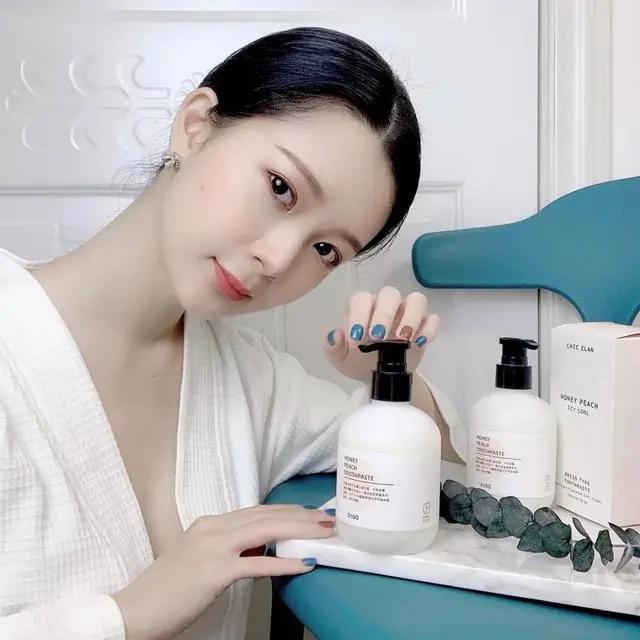 一张嘴臭牙齿就臭怎么办,一张嘴就口臭小妙招