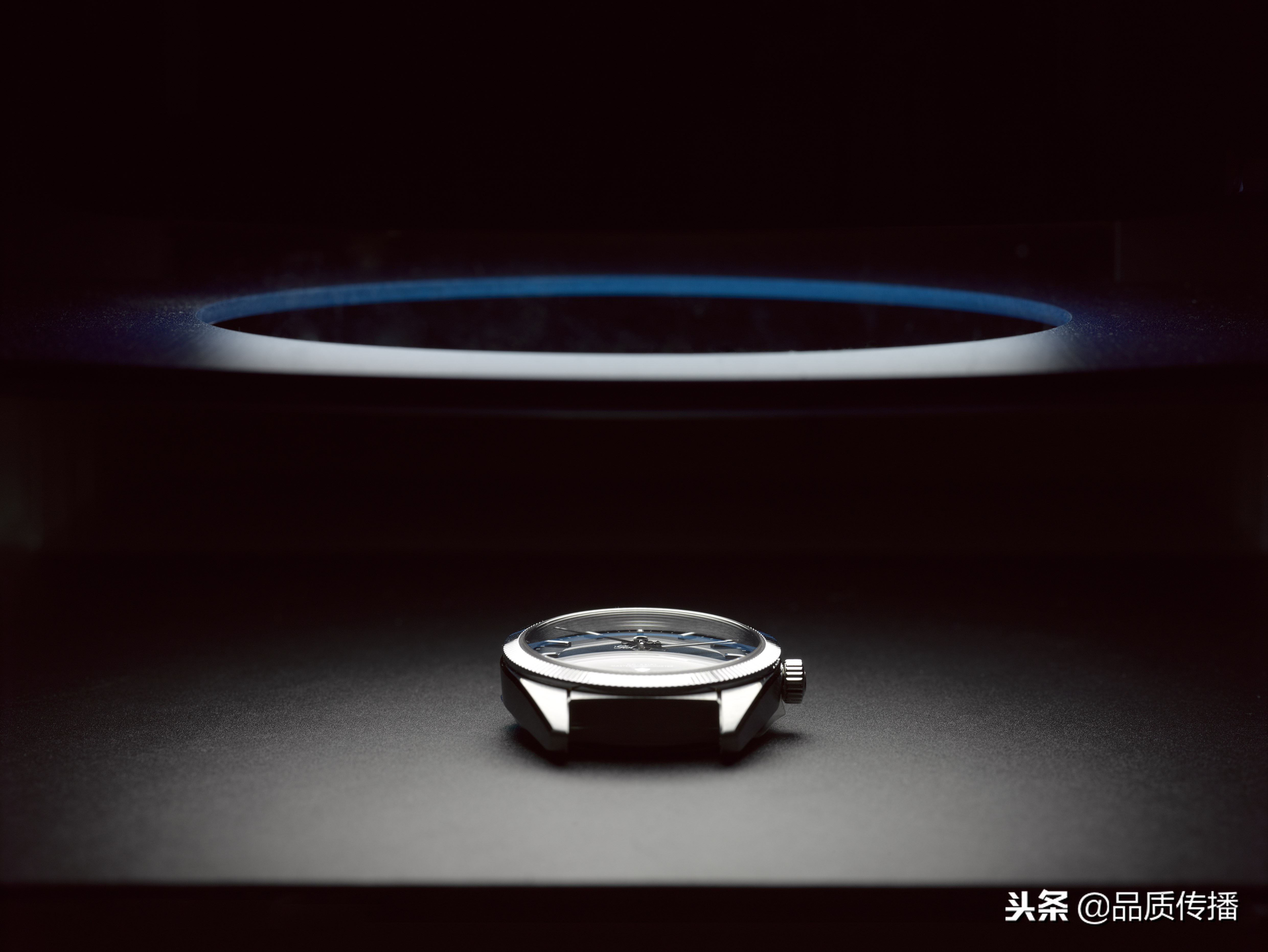 品牌投资制造和高效检测，欧米茄价值链让用户享5年无忧超值保修