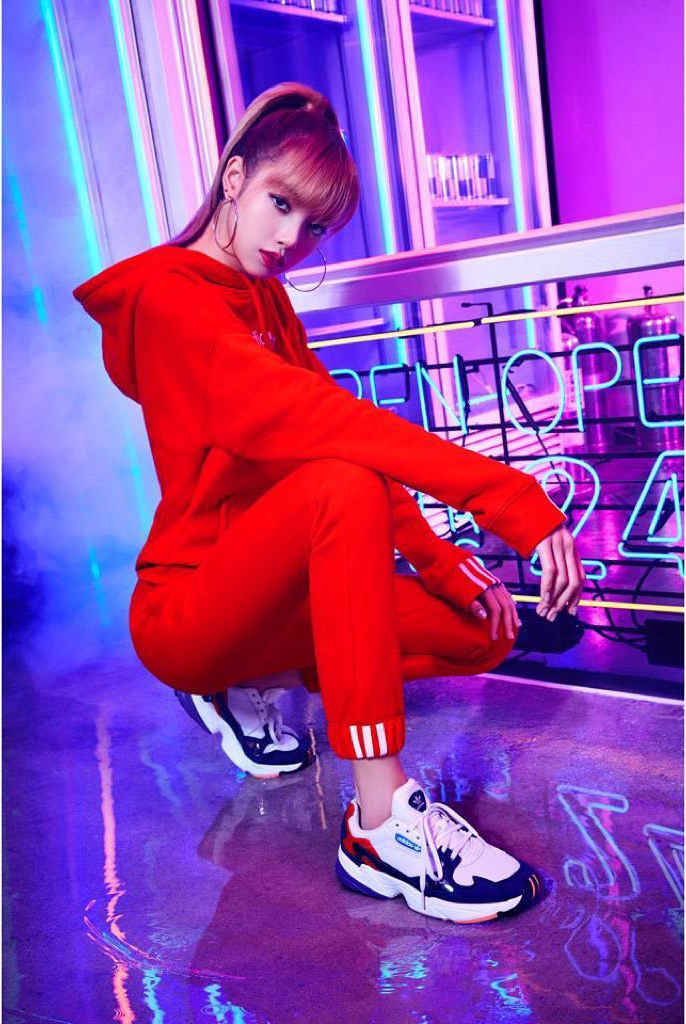 蔡徐坤虞书欣造型,蔡徐坤lisa虞书欣