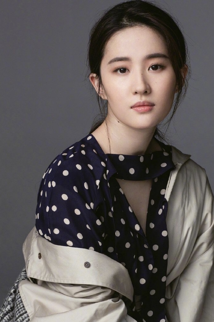 自测浓妆还是淡妆,浓妆和淡妆的自测