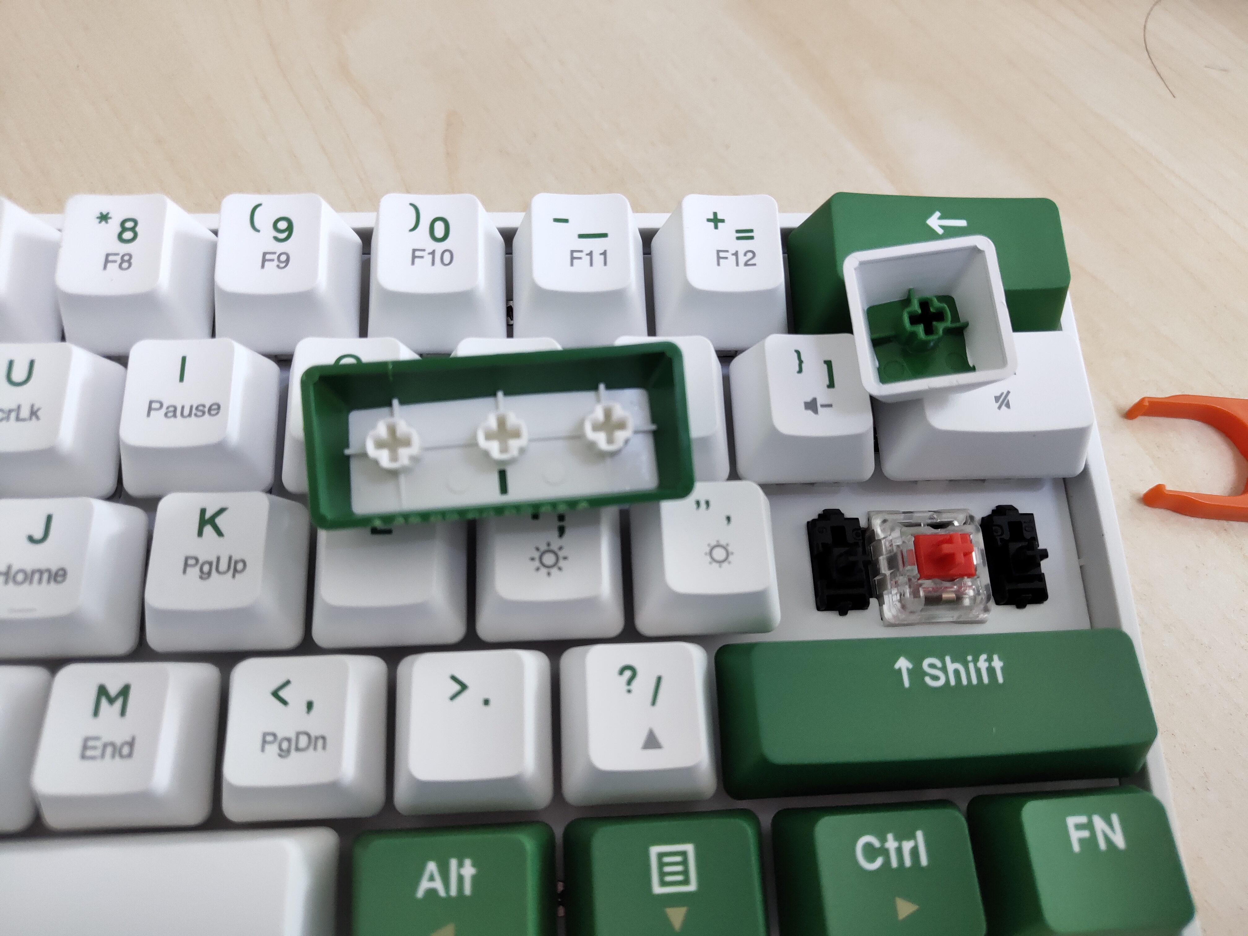 机械键盘ttc轴和樱桃轴有什么区别,樱桃键盘g80-3000s测评