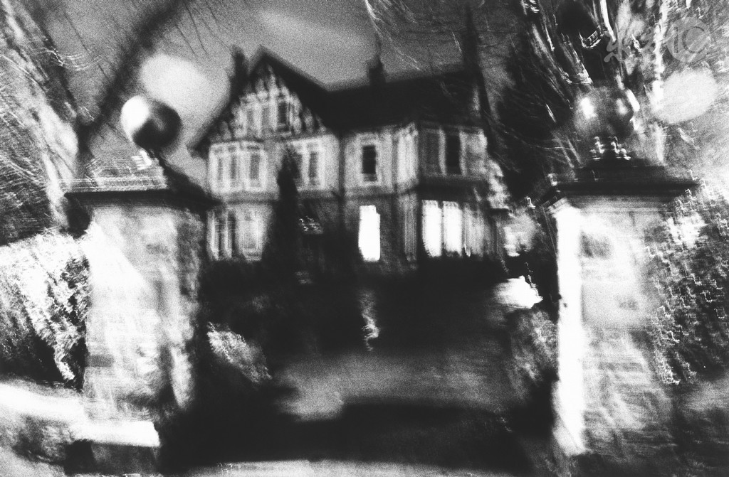 小说：他为给女友买东西，打工吐血还死性不改，一出院就买项链