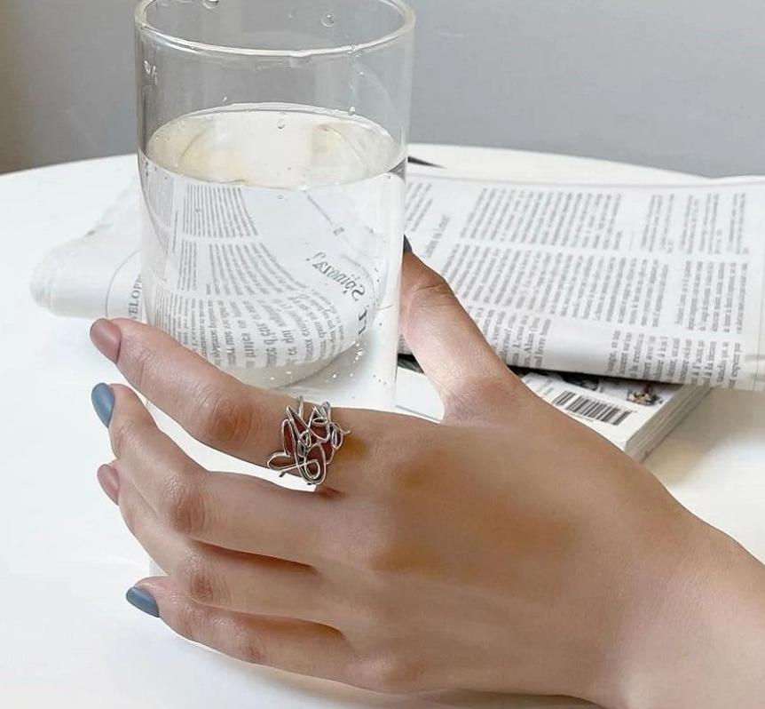 sm演唱会边伯贤和泰妍拉手,sm重新出道男艺人