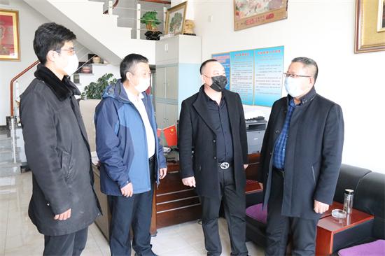 晓东印象——记朝阳市鸿鑫汽车运输服务有限责任公司总经理孙晓东