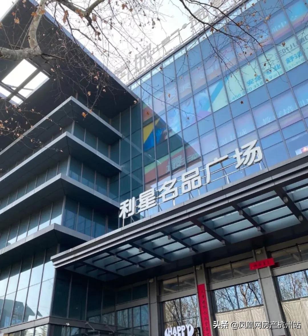 一边直追北上广，一边无人问津，综合体大年的小商业还好吗？