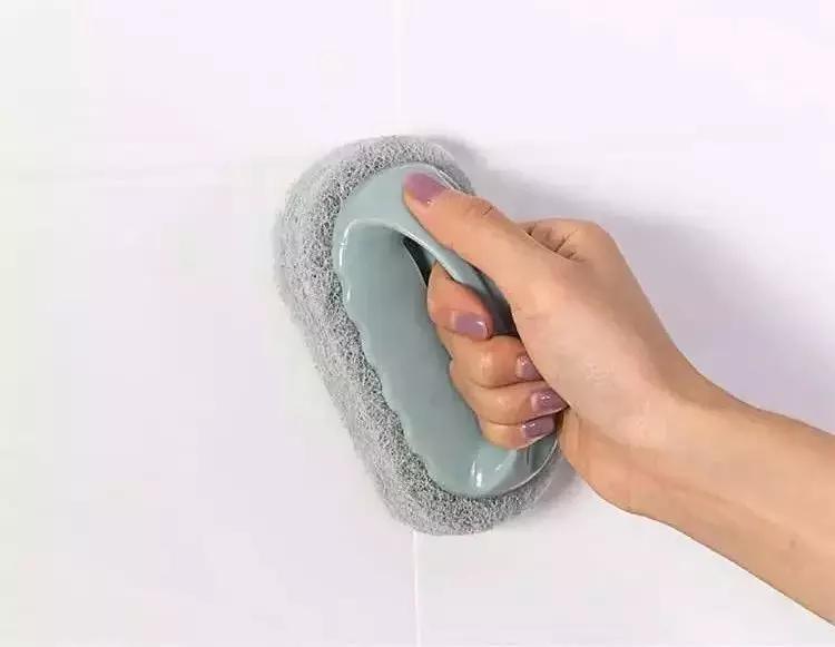 白墙上的污渍修补,白墙有黑印怎么能清除