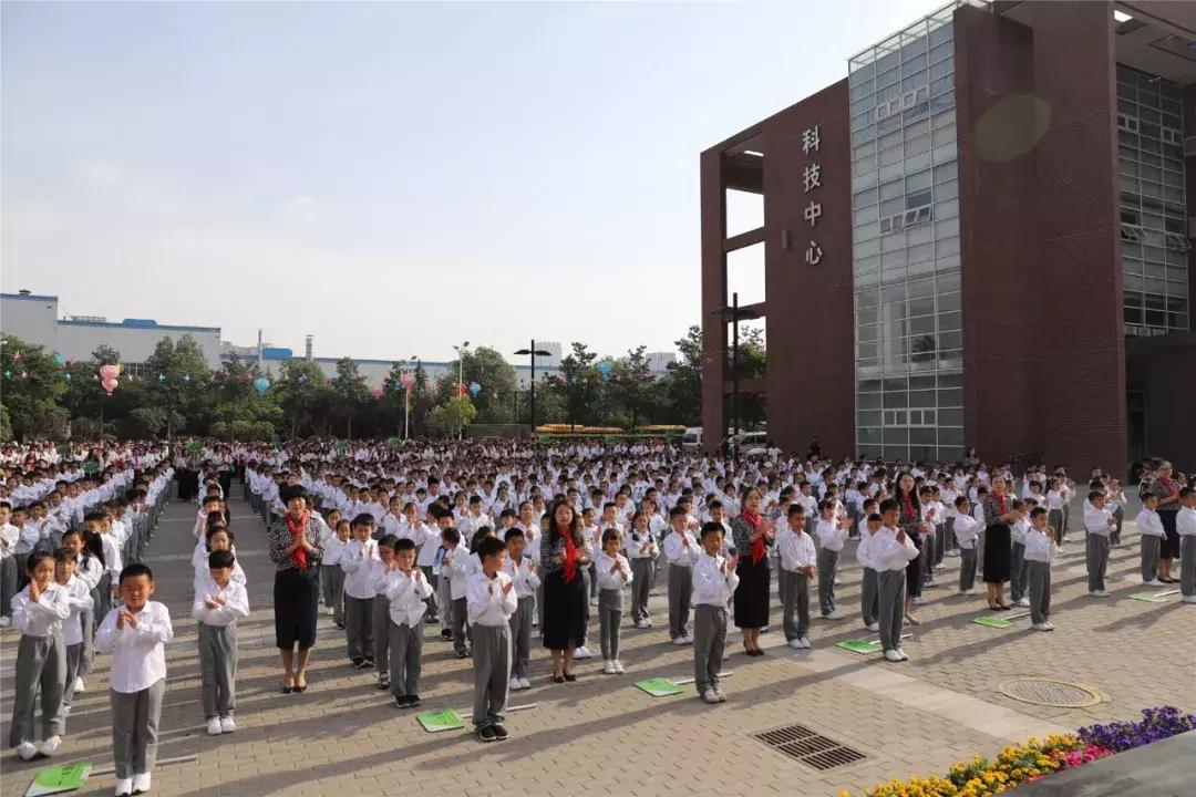 传红色精神承家国情怀,传红色精神做有志少年征文