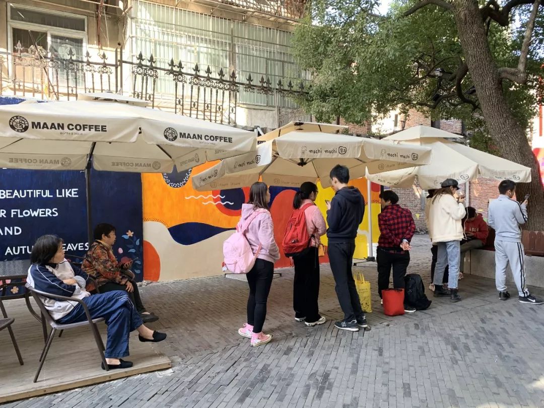 周杰伦奶茶350元一杯的背后 (周杰伦3元奶茶)