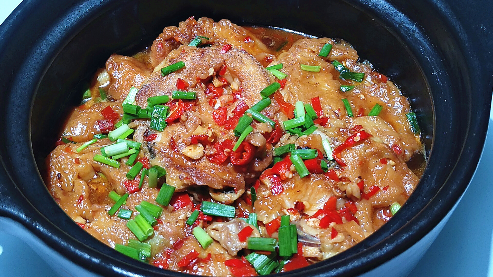 酸菜鱼的家常做法草鱼加豆腐,红烧草鱼焖豆腐的家常做法视频