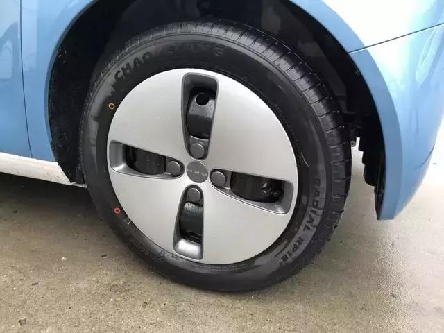 欧拉r1新能源价格,欧拉r1引领新能源小车市场靠什么