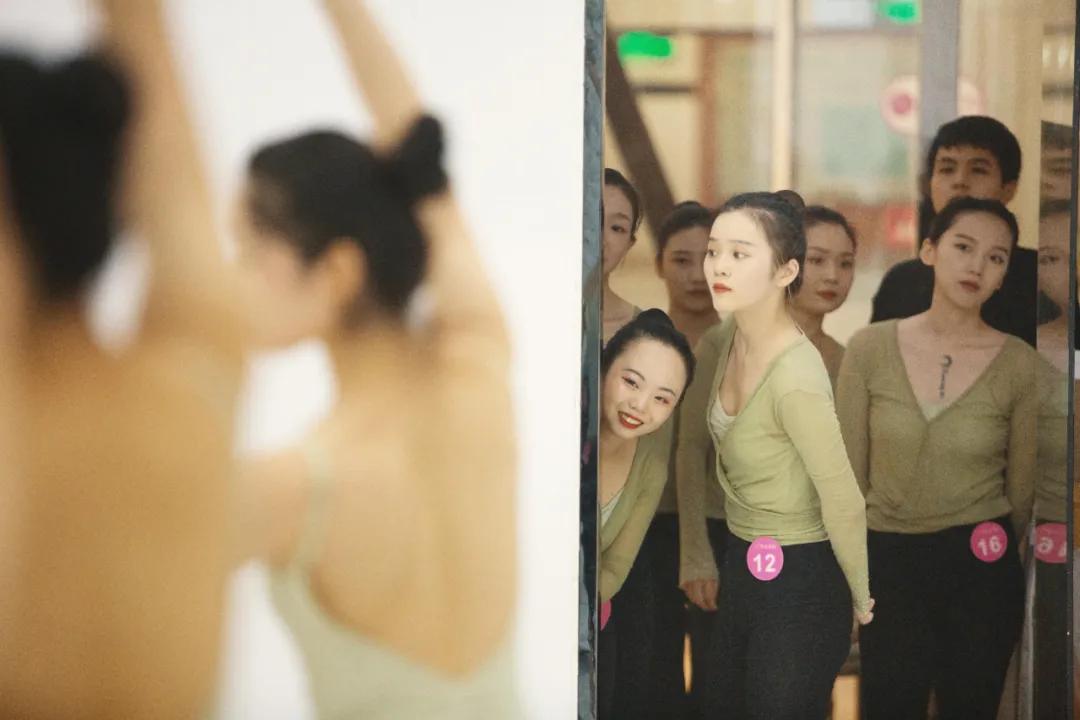 舞蹈生的困难,舞蹈瓶颈期应该怎么度过