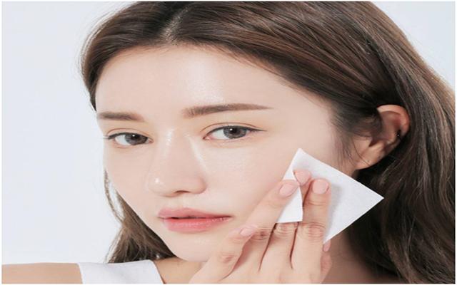 卸妆水和卸妆乳,卸妆膏卸妆乳卸妆水哪个好