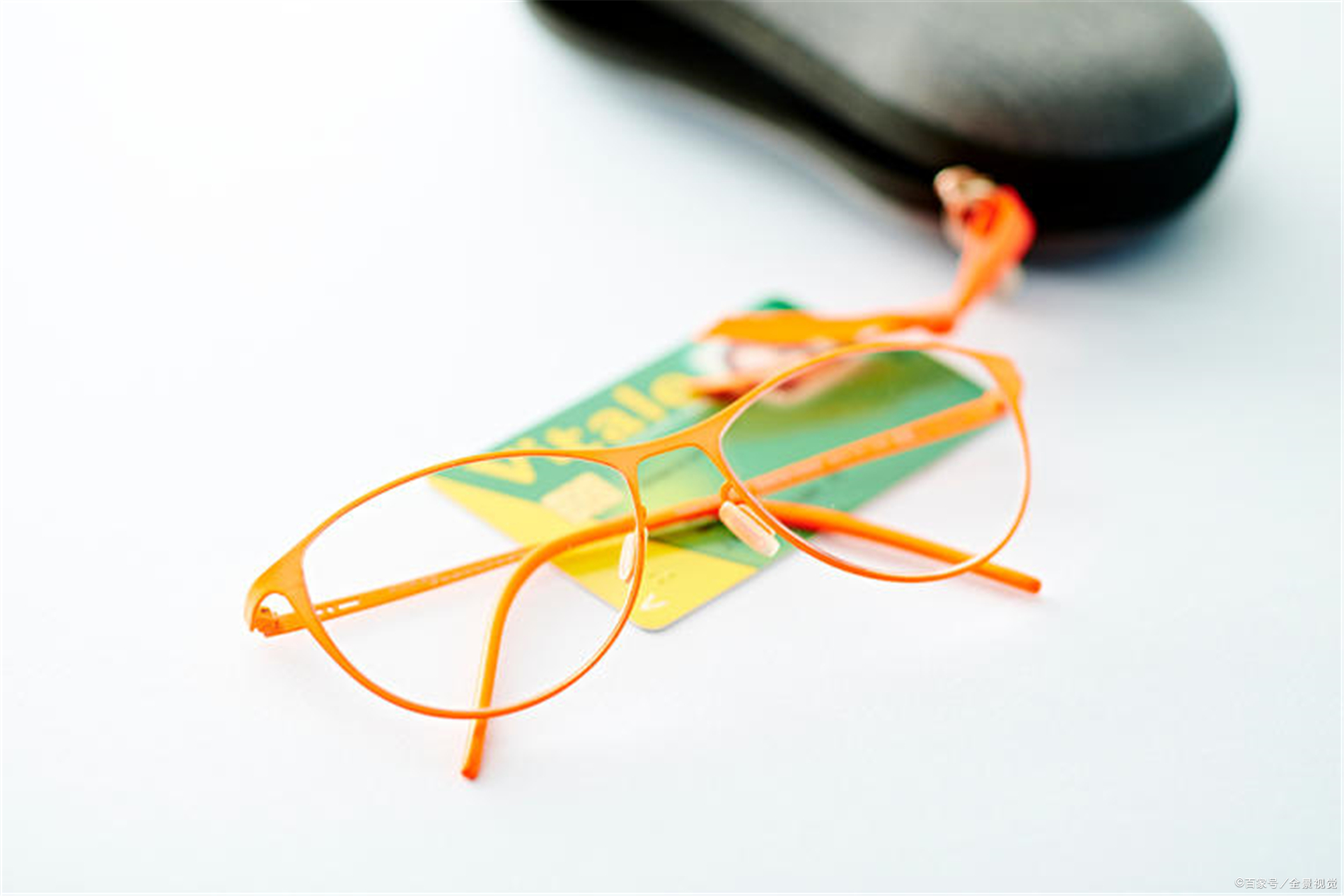 郑州眼镜批发价格,郑州正规的眼镜店有哪些