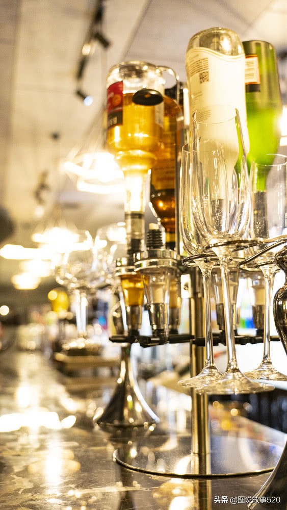 唐山足球主题酒店,唐山南湖景区足球主题酒店