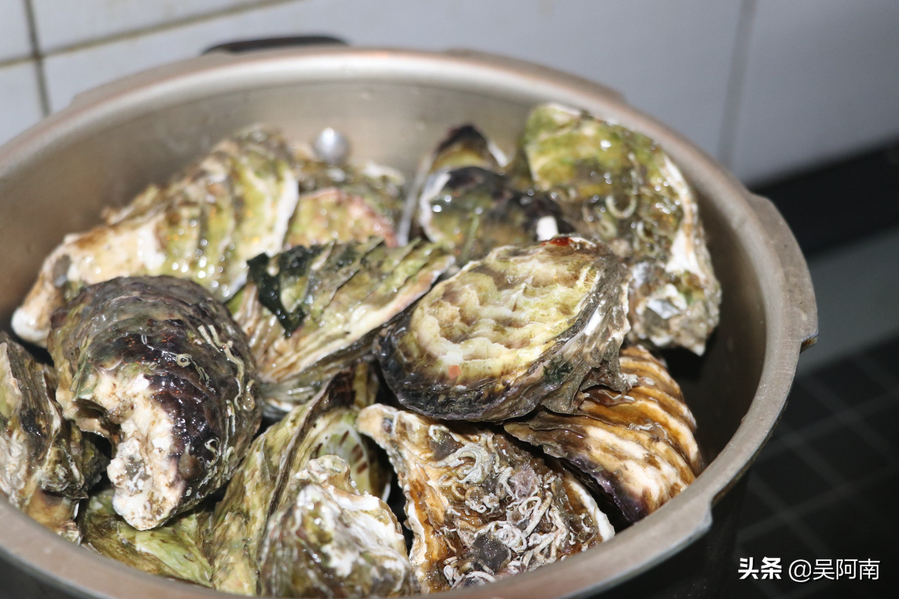 高压锅生蚝蒸10分钟还是20分钟,生蚝高压锅正确吃法