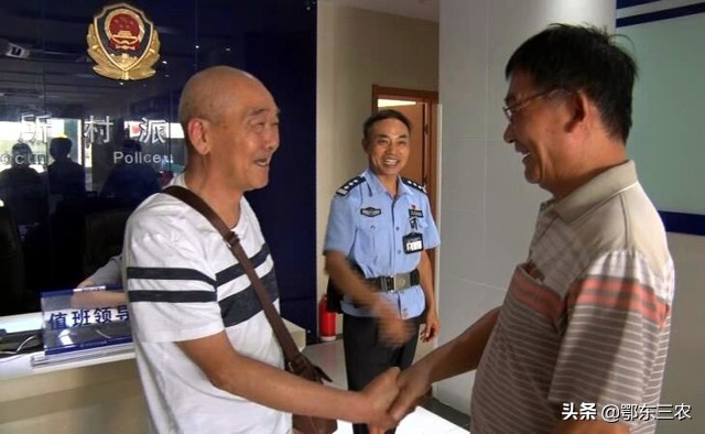 哥哥欠1万父母不让要了,哥哥欠债全家人要不要帮他还