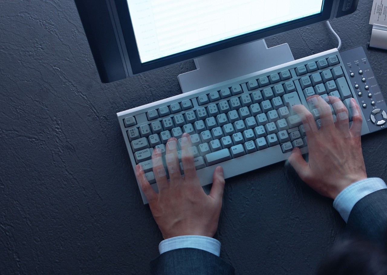 程序员敲代码真实描述走捷径,程序员10万行代码