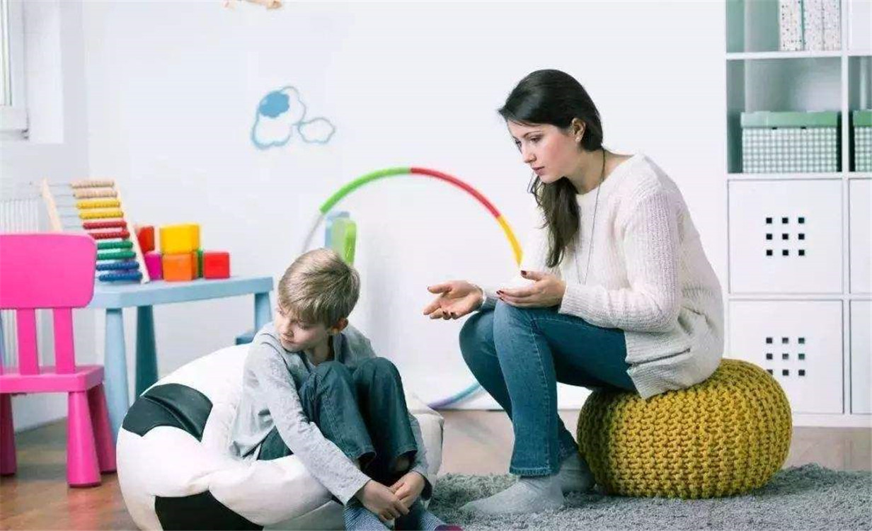 孩子好胜心强接受不了失败怎么办,如何培养孩子内心强大不受欺负